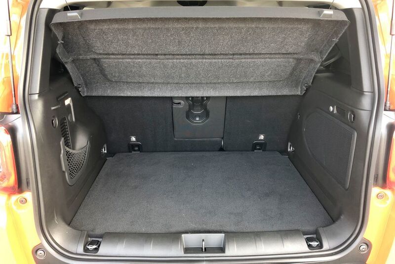 Der Kofferraum bietet mit 351 bzw. 1.297 Liter ausreichend Stauraum für allerlei Einkäufe. (»Automobil Industrie«/Jens Scheiner)