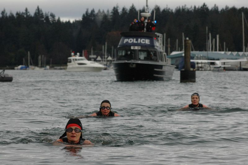 Am letzten Tag ging es in die Olympiastadt Vancouver. Schwimmen im sechs Grad kalten Wasser stand auf dem Programm. (Archiv: Vogel Business Media)