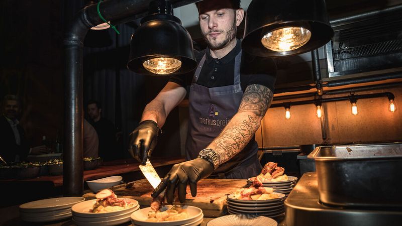 Nach der Preisverleihung hielt das Team von Markus Grein Catering eine Stärkung für die Gäste bereit. (Bild: Stefan Bausewein)