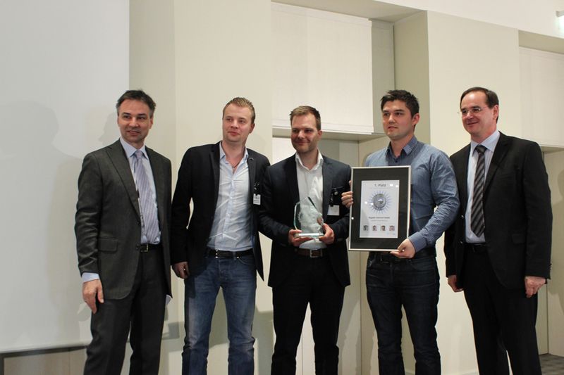 dogado Internet GmbH erhielten den Award- in der Kategorie Application Services. (Vogel IT-Akademie)