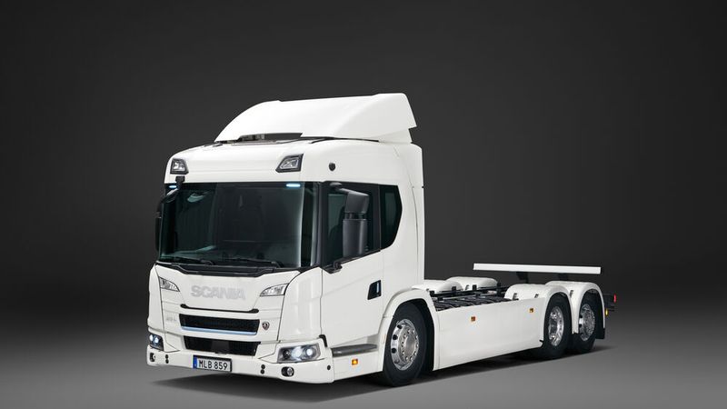 Das Modell wird es auch nur als Zugmaschine geben. Zu den Leistungsdaten schweigt sich Scania noch aus. (Bild: Scania)