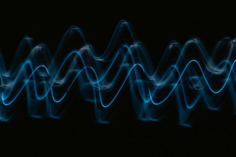 Künstliche Intelligenz kann eine Schlüsselrolle bei der vorausschauenden Wartung einnehmen. Eine von Forschenden der ETH Zürich entwickelte KI ist in der Lage, das Geräusch gesunder Maschinen erkennen –besser als die meisten Menschen.