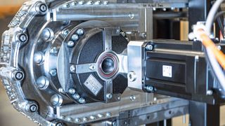 Der Einsatz der Präzisionsgetriebe macht die Lineartaktsysteme besonders präzise positionierbar und schnell. (Bild: tech4automation)