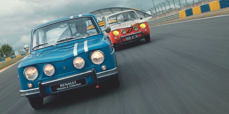 Nicht nur auf der Rennstrecke eine Blickfang: Renault 8 (Renault)
