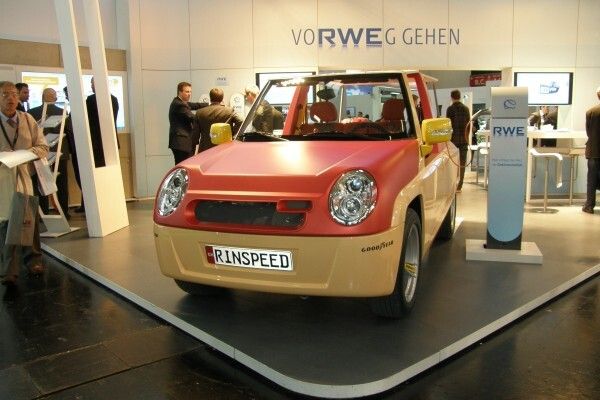 Ein Rinspeed am RWE-Stand (Bild: Thomas Kuther)