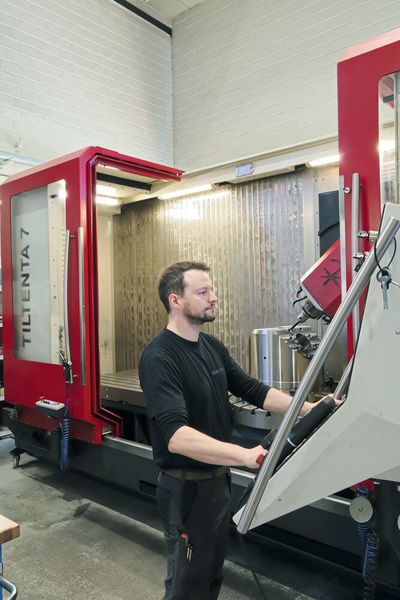 L’expérience et les connaissances de Simon Fleury ont permis  d’exploiter rapidement les  capacités de l’Hedelius Tiltenta T7. (Source : MSM)