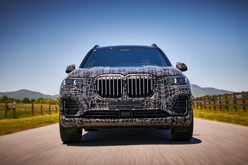 Im kommenden Jahr bringt BMW den X7 auf den Markt. (Bild: BMW)