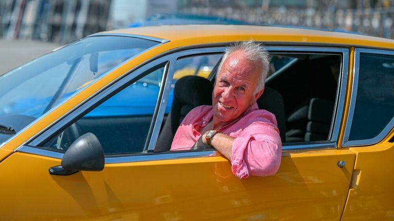 Schon das Einsteigen wird zur Gymnastikübung. (Bild: Renault)