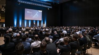 Auf der Konferenz werden konkrete Digitalisierungsprojekte sowie innovative Lösungsansätze entlang des gesamten Produktlebenszyklus – von Konstruktion und Simulation bis hin zu Fertigung, IT-Sicherheit und digitale Realität vorgestellt.
 (Bild: Inneo)