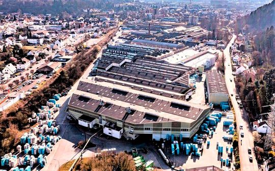 Blick auf das Fliesenwerk von Villeroy & Boch in Merzig. Leider, so muss man jetzt hören, wird das Unternehmen das Werk bis Jahresende schließen. Die Produktion wandert in die Türkei. Blick auf das Fliesenwerk von Villeroy & Boch in Merzig. Leider, so muss man jetzt hören, wird das Unternehmen das Werk bis Jahresende schließen. Die Produktion wandert in die Türkei.