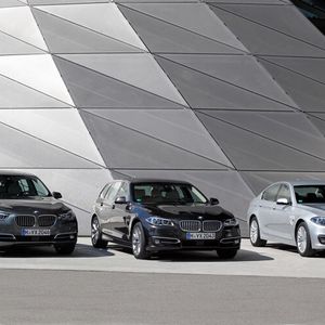 BMW hat seine 5er-Reihe überarbeitet. Gran Turismo, Touring und Limousine erhielten ein Facelift.
