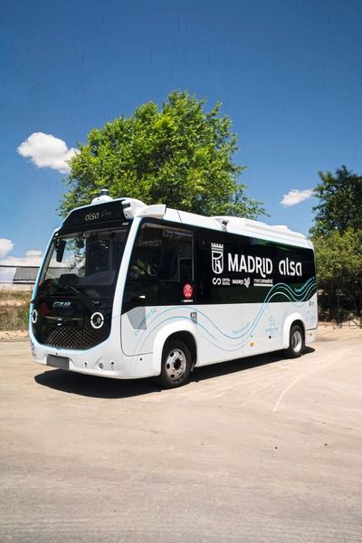 Das Pilotprojekt kombiniert autonomes Fahren, 5G-Kommunikation und einen bedarfsgesteuerten Betrieb, um den öffentlichen Nahverkehr flexibler und effizienter zu gestalten. (Bild: MOBILITIES FOR EU)