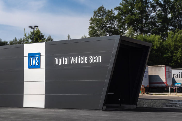 Das DVS-System soll mittels digitaler 360-Grad-Rundumüberprüfung das Flotten- und Fahrzeugmanagment beschleunigen und erleichtern. (DVS)