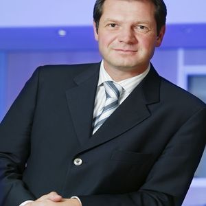 Carlo Wolf, seit August 2006 mit der Gesamtführung von Cisco Schweiz und Österreich betraut, wird Chief Sales Officer und Mitglieder der Cisco-Geschäftsführung in Deutschland.