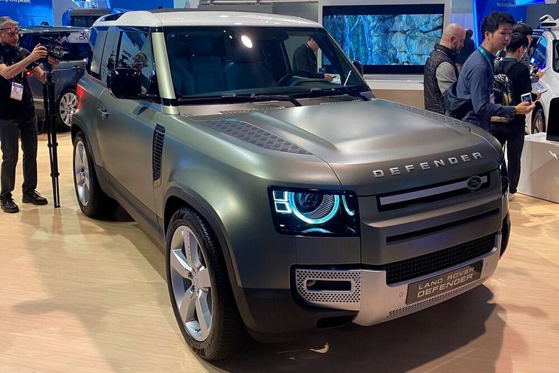 IAA-Besucher kennen ihn schon – den neuen Defender. (press-inform)
