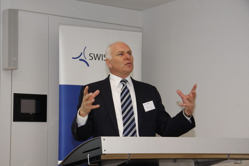 Hans Hess, Präsident Swissmem, hob hervor, das gerade Schweizer KMU aktuell im hintertreffen sind, wenn es um Innovation im weltweiten Vergleich geht. (Bild: Matthias Böhm/SMM)