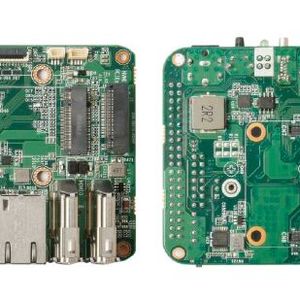 Das Mainboard des CM5-Pico bietet Platz für eine M.2-2280-SSD sowie eine weitere M.2-3042-Schnittstelle für ein 4G- oder 5G-Funkmodul. Zudem sind der übliche 40-polige GPIO-Anschluss, RS23 und zwei CSI-2-Interfaces für Kameras an Bord. Auf der Unterseite der Platine sind die beiden Anschlussleisten für das Compute Module 5 zu sehen.(Bild:  Zotac)
