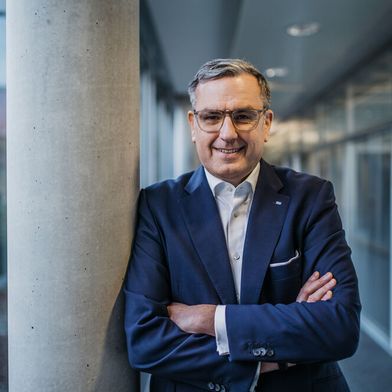 Jochen Weyrauch wird beim Maschinenbauer und Autozulieferer Dürr auch in den nächsten drei Jahren die Geschicke leiten ... (Bild: Dürr Group)