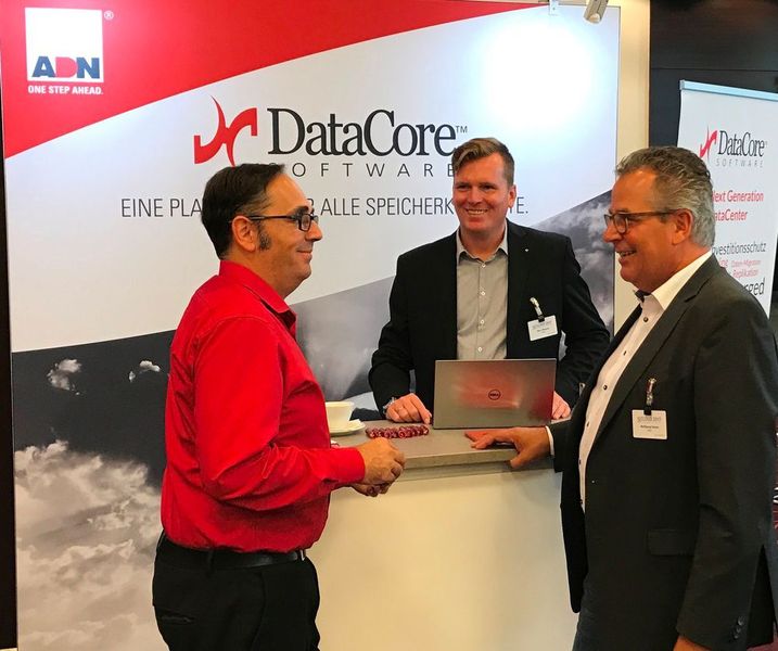 Software Defined Storage meets Cloud - am Stand von ADN und DataCore. (Datacore)