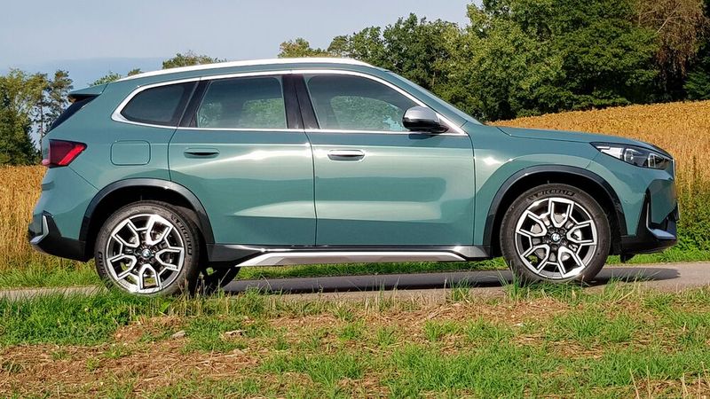 Der 4,50 Meter lange SUV reicht mit 2,69 Meter Radstand nun fast an die erste X3-Generation heran. (Bild: Autoren-Union Mobilität / Frank Wald)