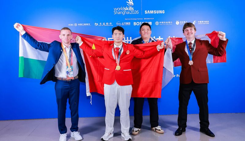 Aufs Podium schafften es (v. li.): Martin Albrecht aus Ungarn (Silber), Jiale Li aus China (Gold) und  Yenfu Liu aus Taiwan sowie Carter Kokot aus Kanada (beide Bronze). (Bild: Mit freundlicher Genehmigung von WorldSkills International)