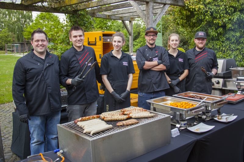 Das Grillteam aus Kevelaer (Bild: eaf computer service supplies)