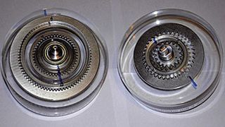 Bild 1: Die Akbargetriebe sind Exzentergetriebe mit vier Zahnrädern, die hohe Untersetzungen ermöglichen. (Bild: Maul Konstruktionen)