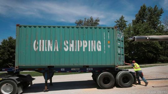 Donald Trump hat China zehn Prozent Zoll auf alöle Waren aufgebrummt. Die Chinesen machten jetzt ihre Drohung war, sich bei der WTO zu beschweren ...(Bild:  dpa)