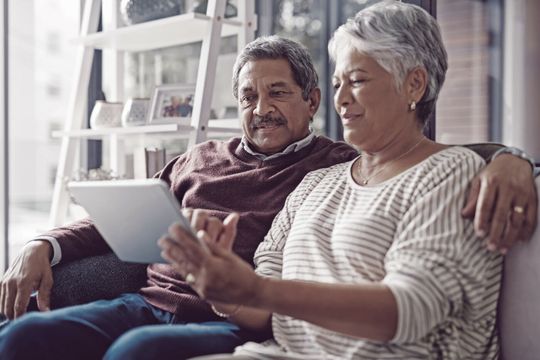 (Mit einer Online-to-Offline-Strategie können Händler neue Zielgruppen erreichen. (Bild: Rakuten))