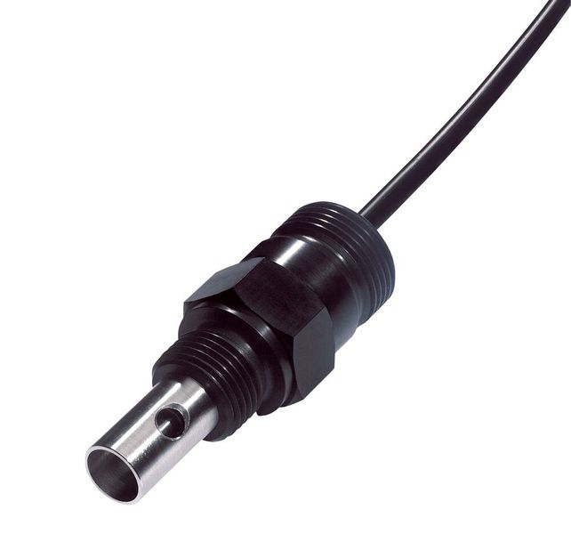 Der konduktive Vier-Elektroden-LeitfähigkeitssensorJumo BlackLine zeichnet sich durch einen großen Messbereichsumfang aus. So ist er für die Bestimmung der Leitfähigkeit hoher Salzkonzentrationen prädestiniert und u. a. in Salz- und Meerwasseranwendungen einsetzbar. (Bild: Jumo)