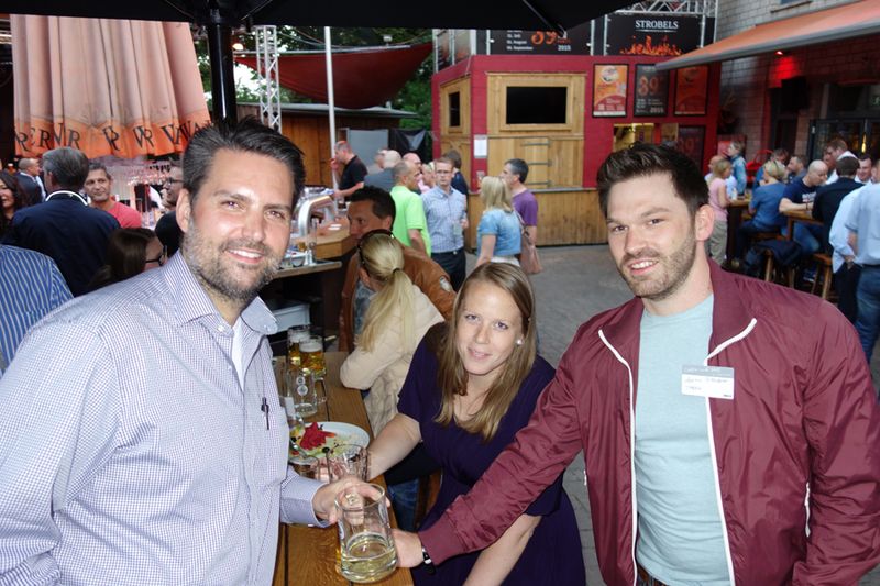 (v. l.) Maximilian Püschel, Interemotion, mit Tricia Tofte, truscribe, und Martin Pfleiderer, Tarox (Bild: IT-BUSINESS)