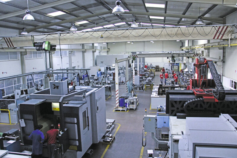 Ribermold is one of 150 toolmaking companies based in Marinha Grande, Portugal.  (Stahl)
