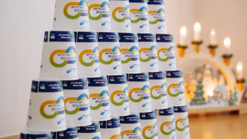 Für die Wiederverwendung konzipiert: leicht, langlebig und aus chemisch recyceltem Rohstoff unter Verwendung der ReOil-Technologie von OMV hergestellt.(Bild:  Borelais)