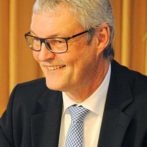 (Baeuchle/»kfz-betrieb«)