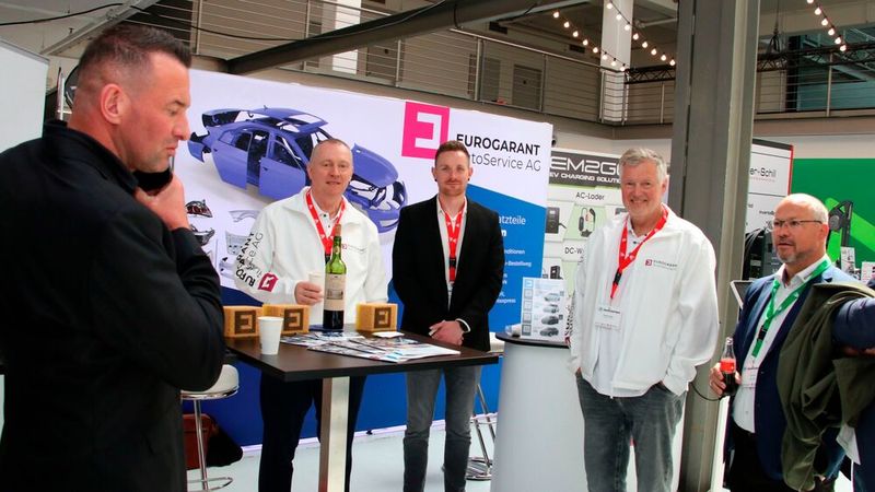 Die individuelle Beratung zu Programmen, Dienstleistungen und Teileversorgung steht bei der Eurogarant Autoservice AG an erster Stelle. (Bild: Klasing)