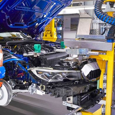Das Ifo-Institut informiert, dass nach einem kurzen Anstieg, die Stimmung im deutschen Automobilbau wieder abgesackt ist. Hier mehr dazu ... (Bild: BMW)