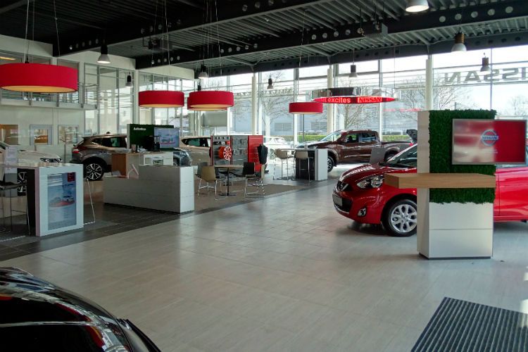 Übersichtliche Ausrichtung: Helle Räume dominieren den Hauptsitz der Autohausgruppe Günther im Ausschläger Weg in Hamburg.  (Bild: Autohaus Günther)
