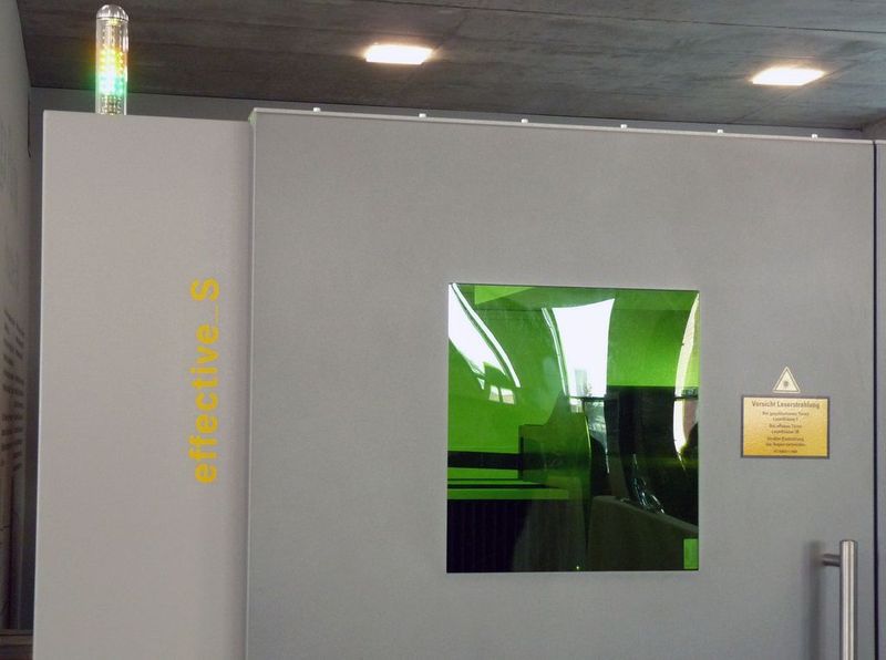 Mit der Laserschneidmaschine Stiefelmayer effective_S steht eine weitere Flachbett-Laserschneidanlage mit Faserlaser zur Verfügung.  (Bild: Michel)