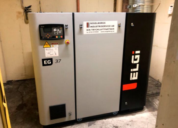 Solö Mechanical decided to replace their aging compressor with an Elgi EG37 VFD (Variable Frequency Drive) compressor.  (Elgi)