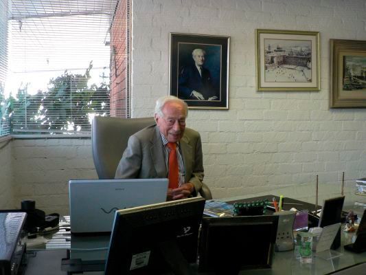 Im Verlauf eines Jahrhunderts ist Elektrizität zu einem unersetzbaren Teil unseres Lebens geworden. Eric Lidow hat diese Entwicklung 66 Jahre lang begleitet. (Bild: Gerd Kucera)