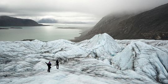 Das Klima in Spitzbergen erwärmt sich siebenmal schneller als im Rest der Welt, was zu einem raschen Rückgang der Gletscher führt.(Bild:  © James A. Bradley)