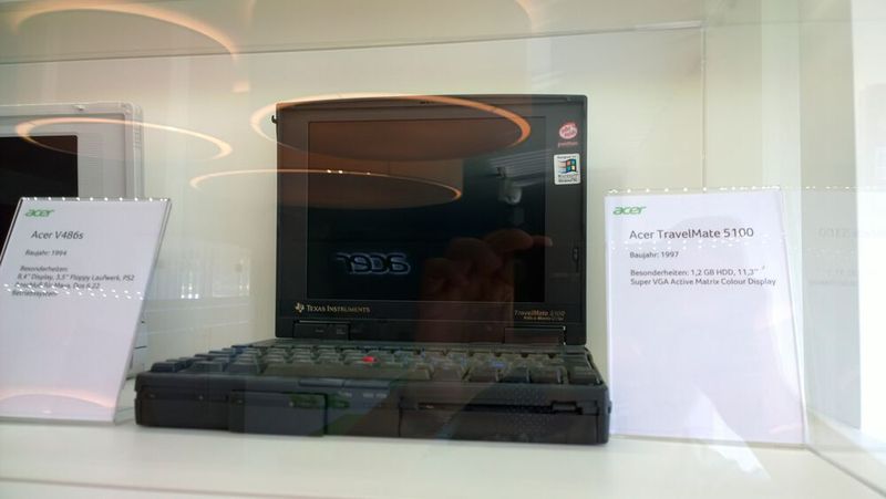 1997 erschient das Acer Travel Mate 5100 mit einem 11,3 Zoll großem Display. (Acer)