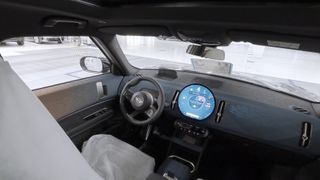 BMW verfährt neue Autos im Werk Dingolfing automatisiert. Weitere Werke wie Leipzig, im Bild, folgen. (Bild: BMW)