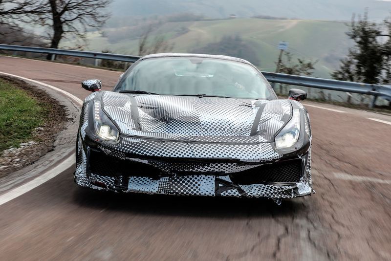 Ferrari hat auf Basis des 488 GTB den 488 Pista gebaut. Er hat noch mehr Power und ist dabei noch leichter zu beherrschen. (Ferrari)