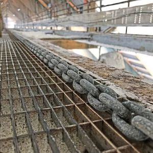 Funktioniert trotz Korrosion: Die Rundstahlkette ist aus einsatzgehärtetem Stahl. (Bild:  K + S)