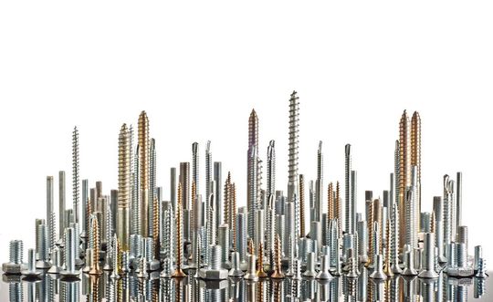 Effektive Abwehr: Manchmal kann es schon reichen, besondere Schrauben zu verwenden, um das eigene Produkt zu schützen. Effektive Abwehr: Manchmal kann es schon reichen, besondere Schrauben zu verwenden, um das eigene Produkt zu schützen.