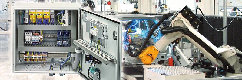 Smart Production Cabinet: klein, kompakt, intelligent und aufgrund der PLC Next Technology bestens für die Anforderungen von Industrie 4.0 geeignet. Smart Production Cabinet: klein, kompakt, intelligent und aufgrund der PLC Next Technology bestens für die Anforderungen von Industrie 4.0 geeignet.