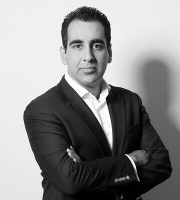 Ammad Ahmad, Gründer und Geschäftsführer von Atheneum Partners: „Die Verbesserung unserer Technologieplattform wird für die Zukunft des Unternehmens von entscheidender Bedeutung sein, um unseren Kunden noch bessere Lösungen anbieten zu können." (Bild:  Atheneum)