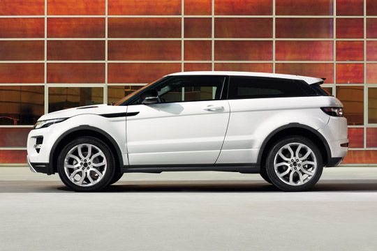 Das mit 4,35 Metern Außenlänge kompakte Modell hat dennoch die typischen Geländefähigkeiten. (Archiv: Vogel Business Media)