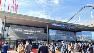 „You Have to Be at CloudFest if You Work in the Cloud“ – wer mit der Cloud arbeitet, Infrastruktur und Services für Cloud Computing anbietet kommt am CloudFest im Europapark Rust nicht vorbei.  (Bild: VIT / ewg)